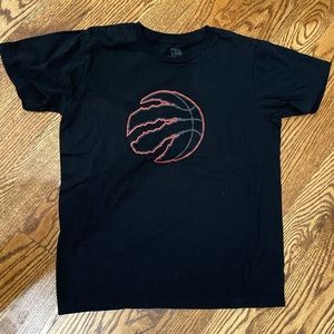 Raptors NBA t shirt NWOT